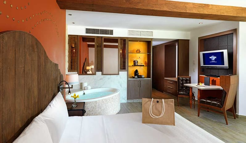 HARD ROCK HACIENDA DIAMOND KING